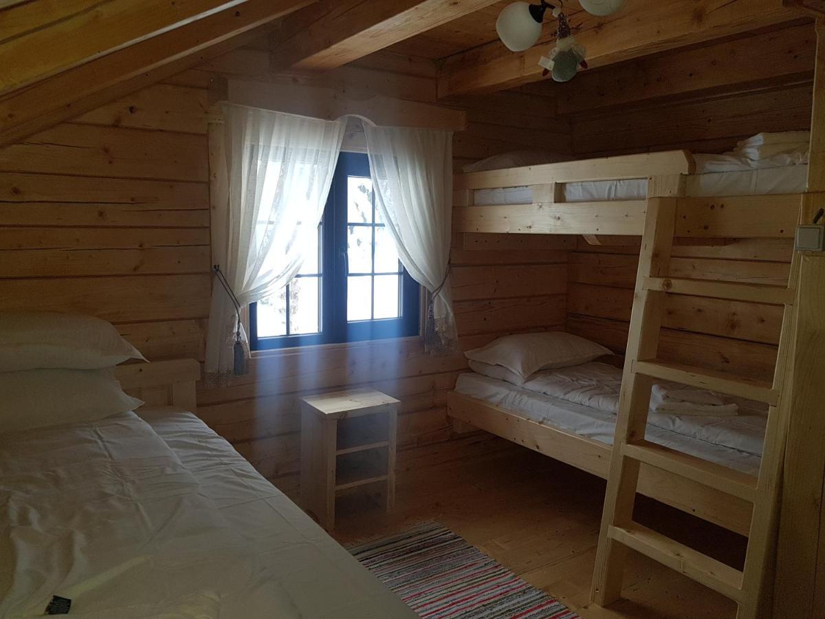Tulean Cabin Săcel Exterior photo