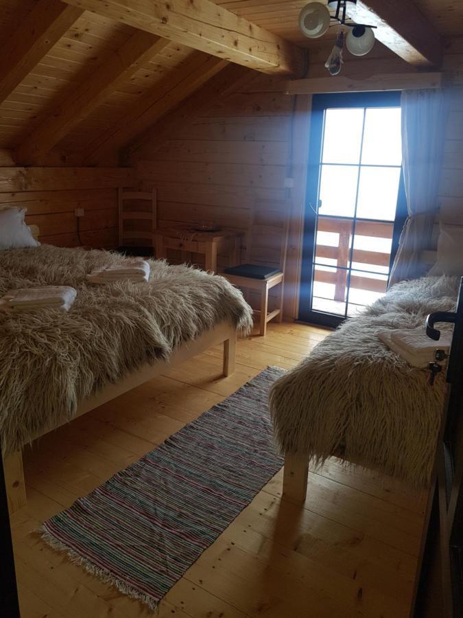 Tulean Cabin Săcel Exterior photo
